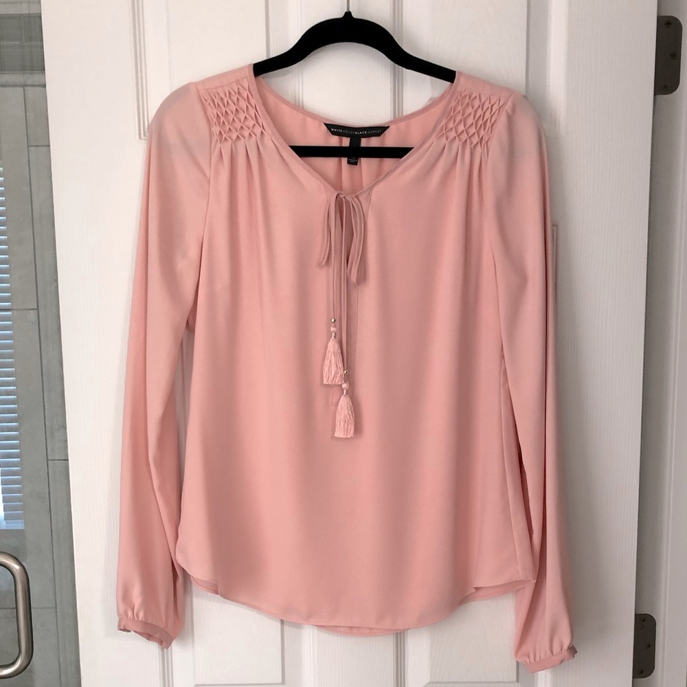 White House Black Market size 4 blush pink blouse